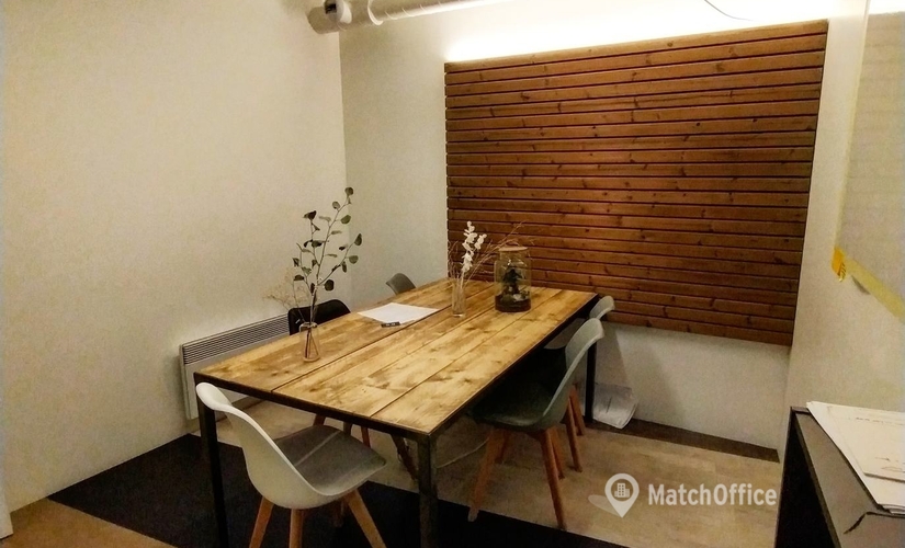 Office Rue du Cloître Saint-Merri 5 75004 Paris 4