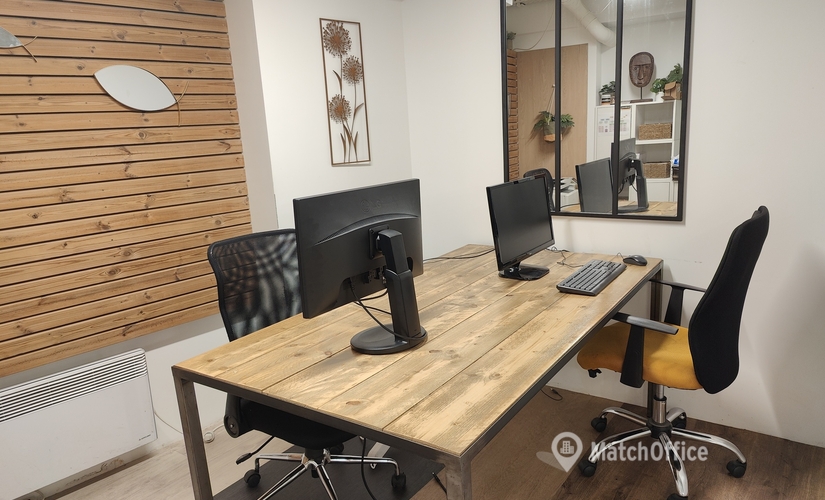 Office Rue du Cloître Saint-Merri 5 75004 Paris 4