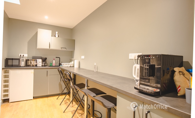 100 m² Coworking space  in Paris 10, Rue du Faubourg Poissonnière 32 (75010) - 4 | MatchOffice