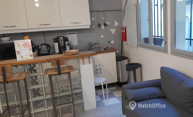 40 m² Coworking space  in Paris 17, Rue de La Jonquière 60 (75017) - 2 | MatchOffice.com