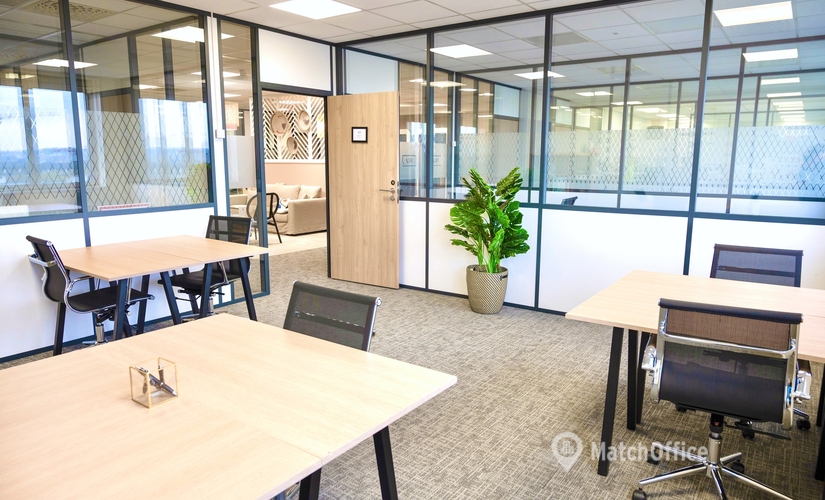1500 m² Coworking in Suresnes, 42 rue Rouget de Lisle (92150) - 1 | MatchOffice.com