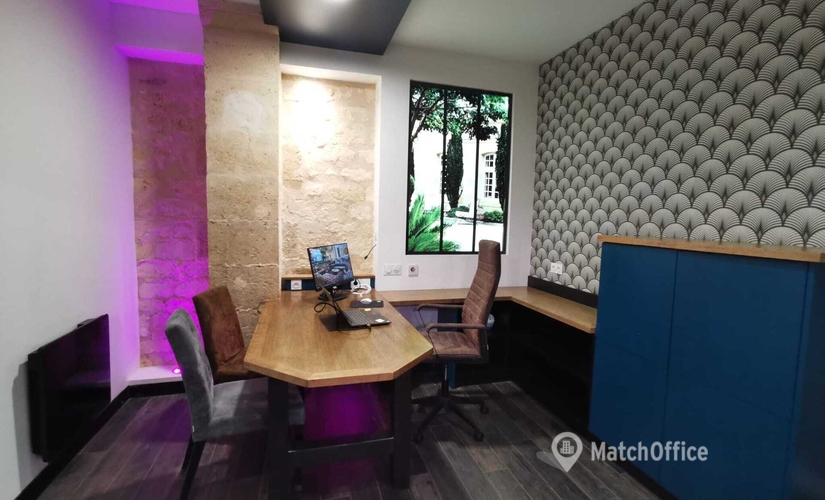 12 m² Coworking space  in Gironde, Allée de Chartres 7 (33000) - 1 | MatchOffice