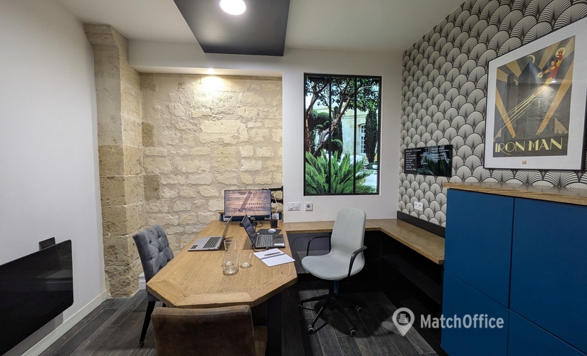 12 m² Shared office  in Gironde, Allée de Chartres 7 (33000) - 0 | MatchOffice.com