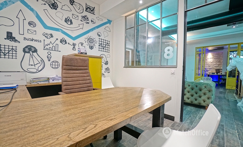 10 m² Shared workspace  in Gironde, Allée de Chartres 7 (33000) - 1 | MatchOffice