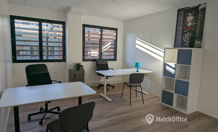 Office Rue de la Gare 302 13770 Aix en Provence