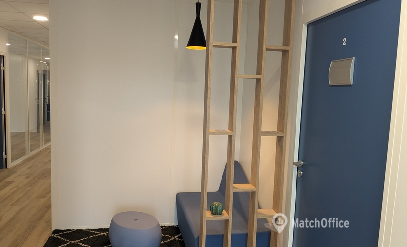 Office Rue de la Gare 302 13770 Aix en Provence