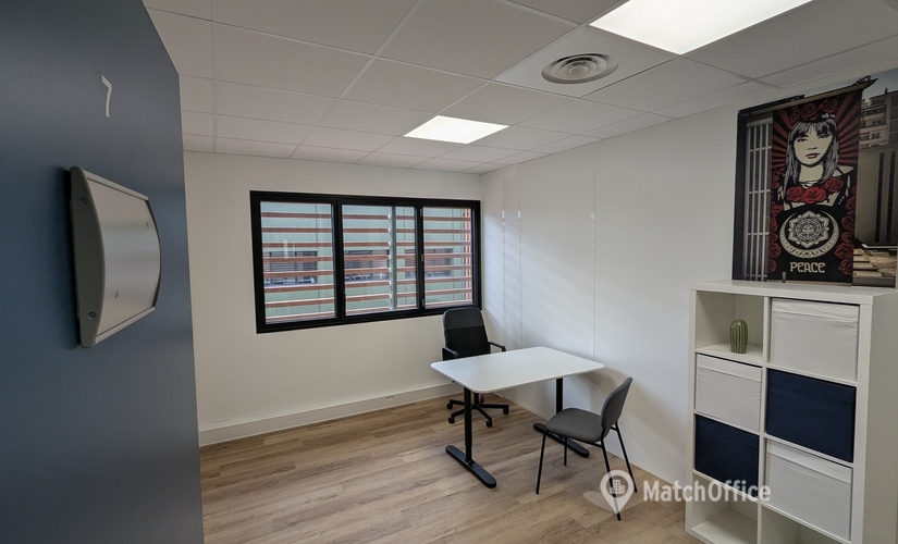 Office Rue de la Gare 302 13770 Aix en Provence
