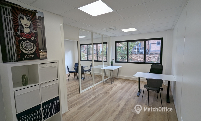 Office Rue de la Gare 302 13770 Aix en Provence