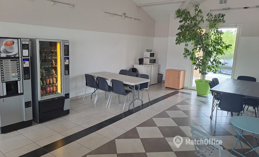  Convention center in Aix en Provence, Avenue Galilée 255 (13290) - 3 | MatchOffice.com