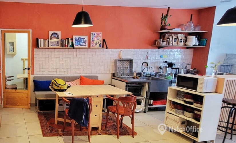 10 m² Co-working in Marseilles, Rue de Rome 154 (13006) - 1 | MatchOffice