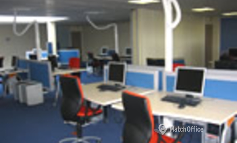 30 m² Business space in Loches, 1 rue Eugène Viollet le duc (37600) - 1 | MatchOffice.com