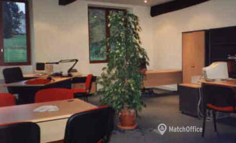 78 m² Business center in Morainvilliers, 57 c Grande rue (78630) - 1 | MatchOffice.com