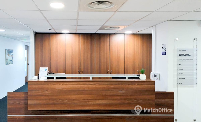 10 m² Shared workspace  in Marseilles, 180 Avenue Du Prado (13008) - 1 | MatchOffice.com