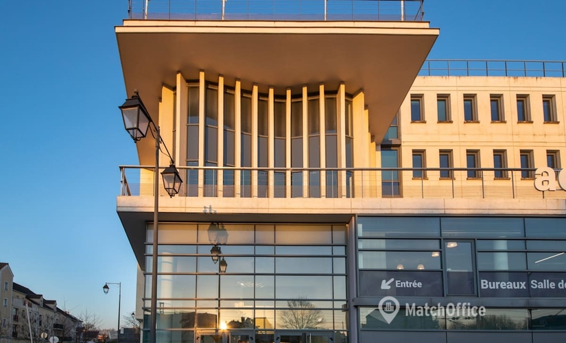 10 m² Shared workspace in Maison Laffitte, 44 Rue Jean Mermoz (78600) - 0 | MatchOffice.com