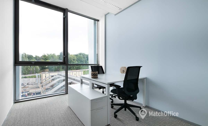 10 m² Serviced office in Versailless, 2-12 Parvis Colonel Arnaud Beltrame (78000) - 3 | MatchOffice