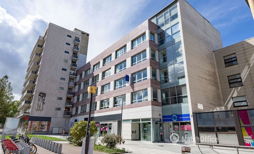 10 m² Shared workspace in Rouen, HQ JEANNE D'ARC (76000) - 0 | MatchOffice