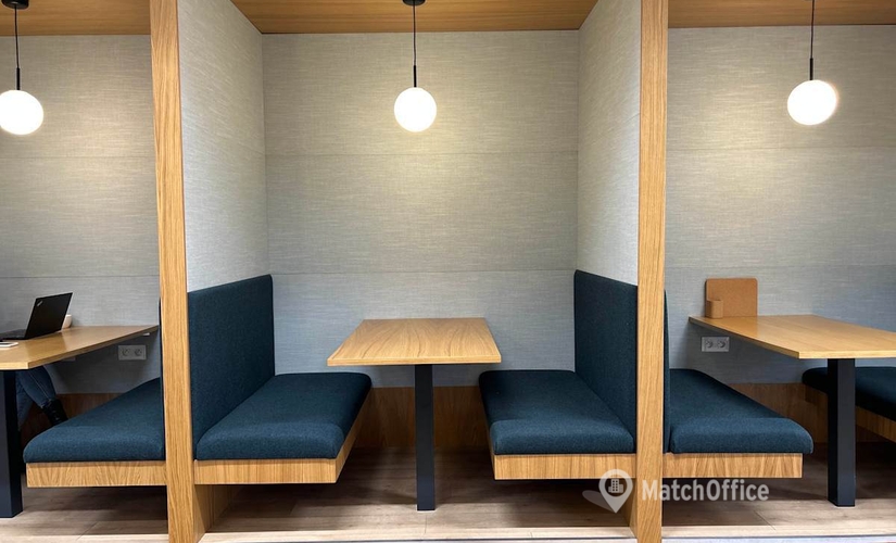 10 m² Shared office  in Marseilles, 132 boulevard Michelet (13008) - 4 | MatchOffice.com