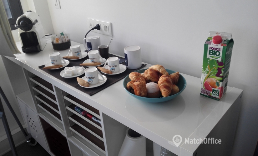  Meeting room in Aix en Provence, 190 rue Topaze (13510) - 2 | MatchOffice.com