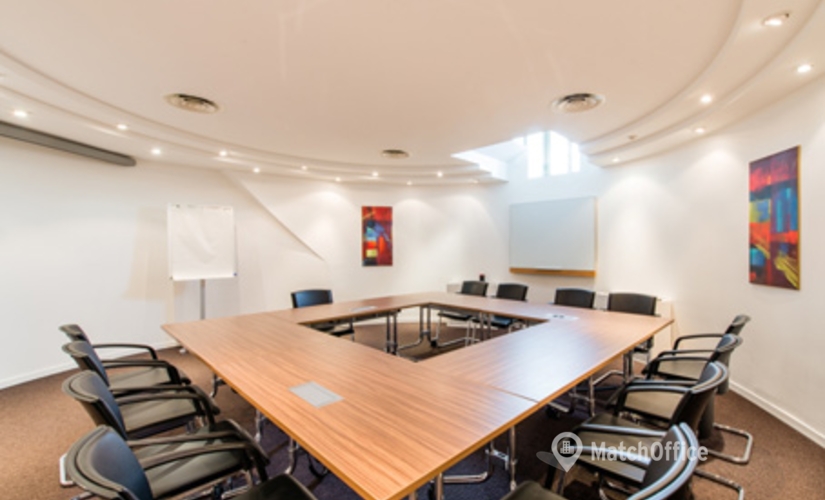 55 m² Convention center in Paris 8, 12/14 Rond-Point des Champs-Elysées (75008) - 1 | MatchOffice