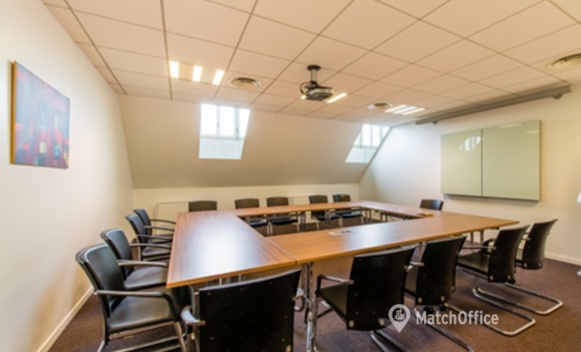 55 m² Convention center in Paris 8, 12/14 Rond-Point des Champs-Elysées (75008) - 2 | MatchOffice