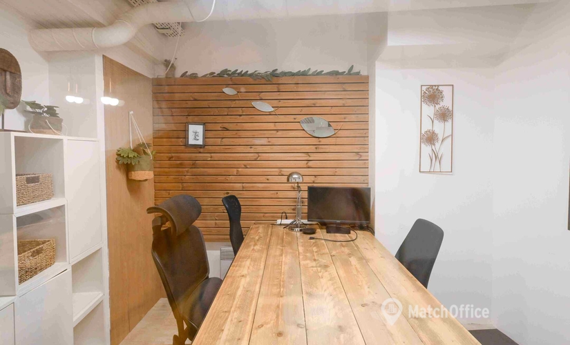 Office Rue du Cloître Saint-Merri 5 75004 Paris 4