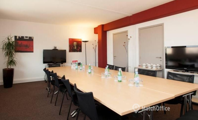 55 m² Convention center in Nice, 455 Promenade des Anglais (06206) - 0 | MatchOffice