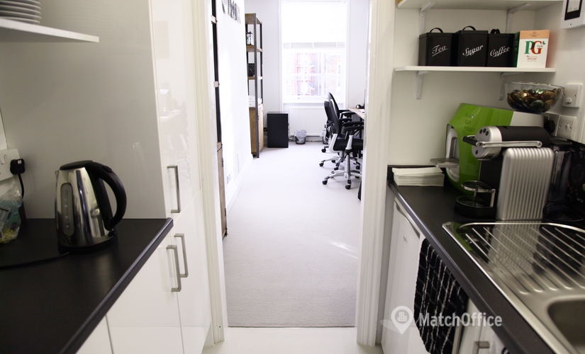 Business centre  in The City of London, 115 Baker Street, 1000 m² - MatchOffice.co.uk