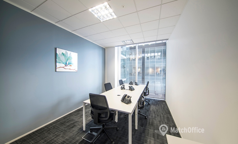 90 m² Serviced office building up for rent in Slough, 18 Stoke Road (SL2 5AG) - 1 | MatchOffice.com