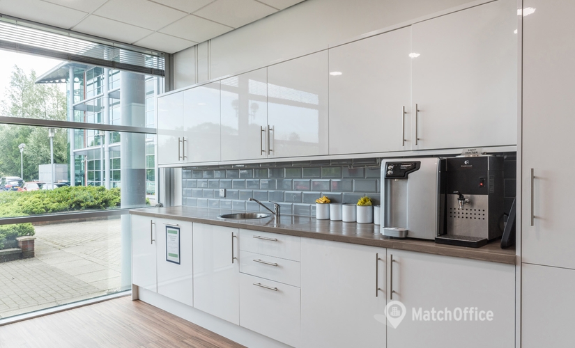 Business center  in Chester, Herons  Way, 30 m² - MatchOffice.co.uk