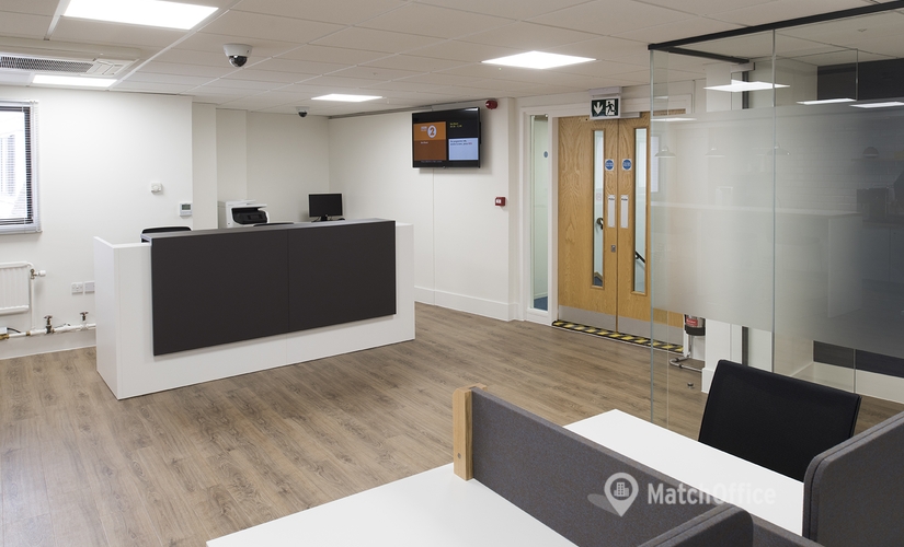 Business Centre in Wiltshire, Queen Street, 50 m² - MatchOffice.co.uk