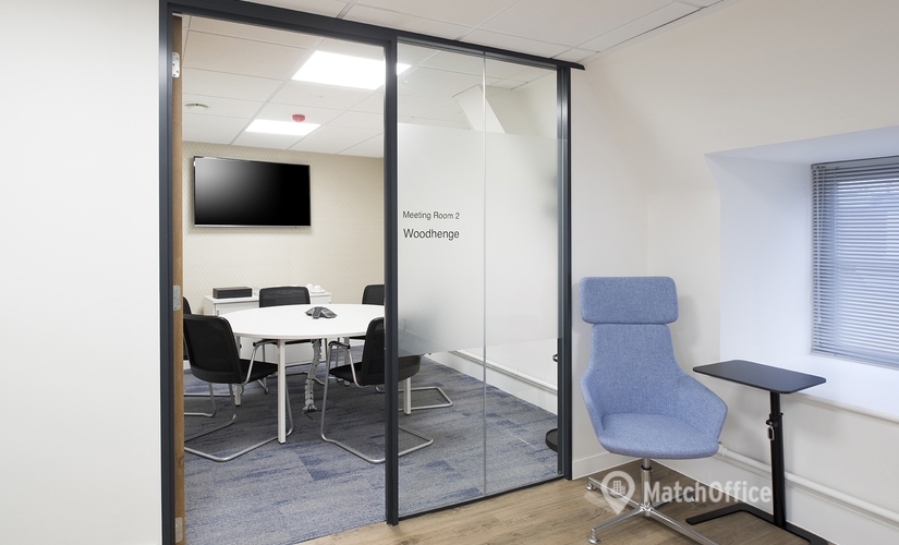 Business Centre in Wiltshire, Queen Street, 50 m² - MatchOffice.co.uk