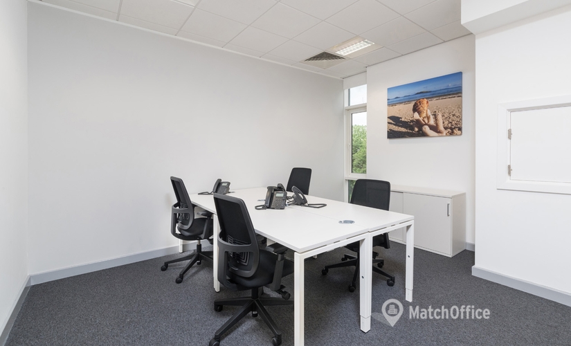 100 m² Business space in West Yorkshire, East Suite Waterfront (BD17 7TD) - 4 | MatchOffice