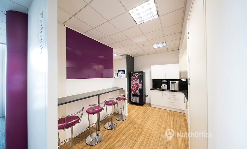 30 m² Business park in Slough, 268 Bath Road (SL1 4DX) - 4 | MatchOffice.com