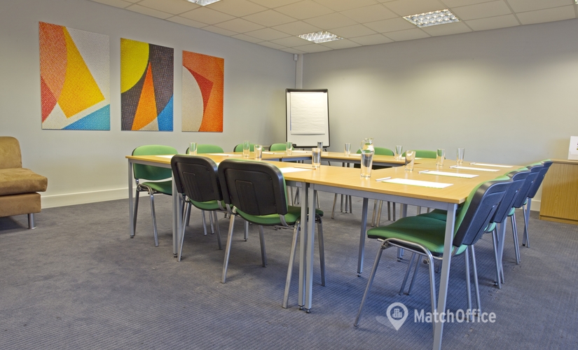45 m² Serviced office in Basingstoke, Stroudley Road (RG24 8UP) - 2 | MatchOffice.com