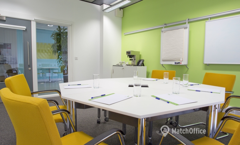 Business Centre in Essex, Victoria Road, 60 m² - MatchOffice.co.uk