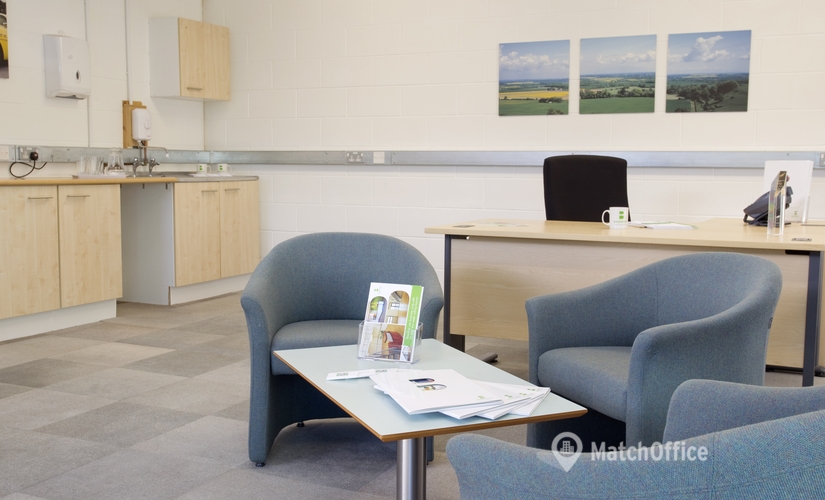Business Centre in Gloucestershire, Oakfield Close, 50 m² - MatchOffice.co.uk