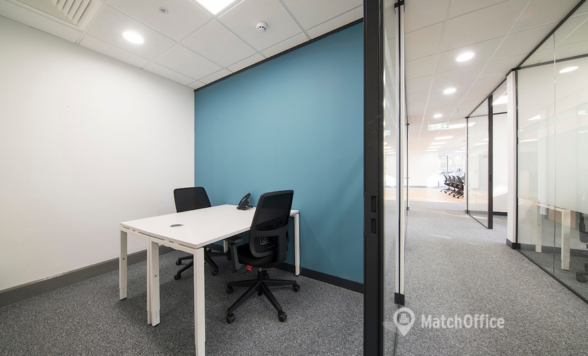150 m² Business space in Birmingham Centre, Gatehouse Way (HP19 8DB) - 4 | MatchOffice.com