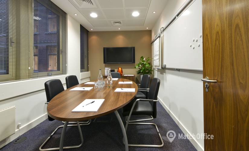Meeting room in The City of London, 1 Fetter Lane, 20 m² - MatchOffice.co.uk