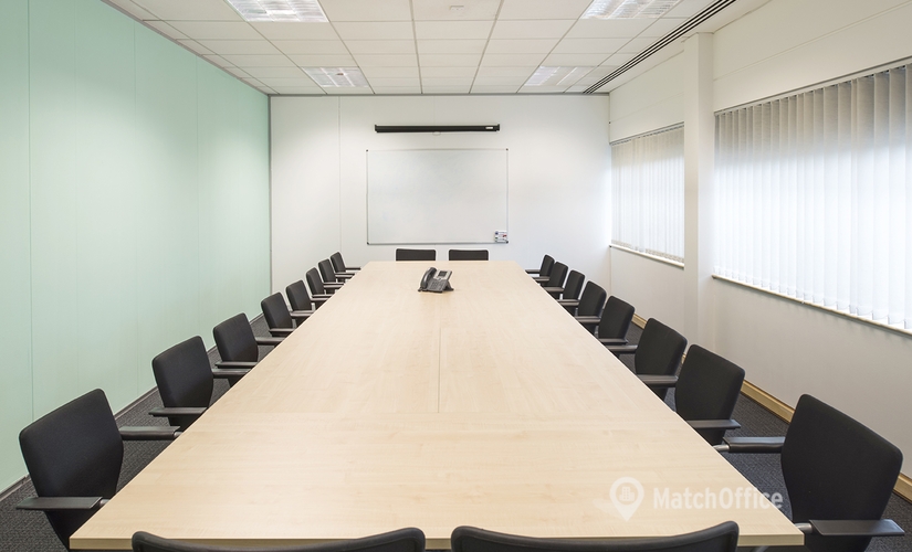 Meeting room hire in Bristol, 2430 / 2440 The Quadrant, 50 m² - MatchOffice.co.uk