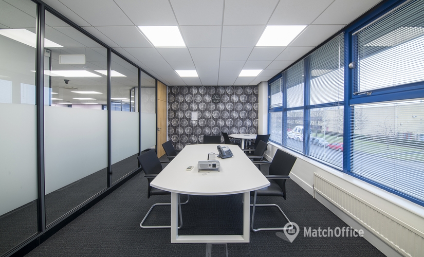 Meeting room for rent in Welwyn Garden City, 5&6 Silver Court Watchmead, 20 m² - MatchOffice.co.uk