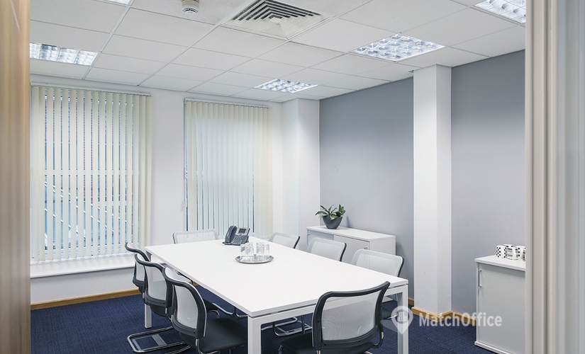 21 m² Conference hall in Windsor, 59-60 Thames Street (SL4 1TX) - 1 | MatchOffice.com