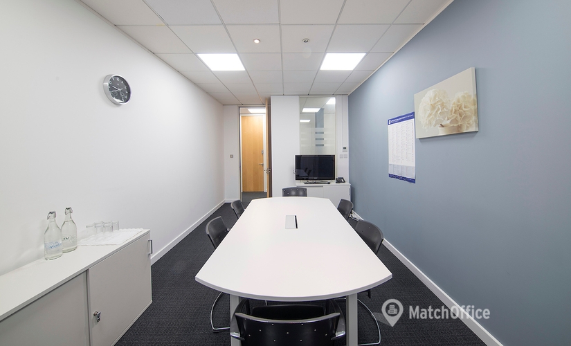 Meeting room in Birmingham Centre, Central Boulevard, 35 m² - MatchOffice.co.uk
