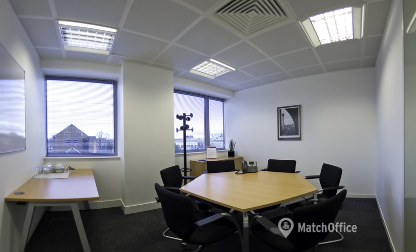 Conference venues in West Sussex, Station Way, 70 m² - MatchOffice.co.uk
