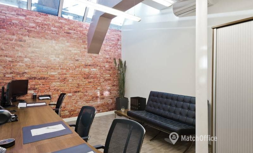 Meeting room for rent in Manchester, 49 Piccadilly, 30 m² - MatchOffice.co.uk