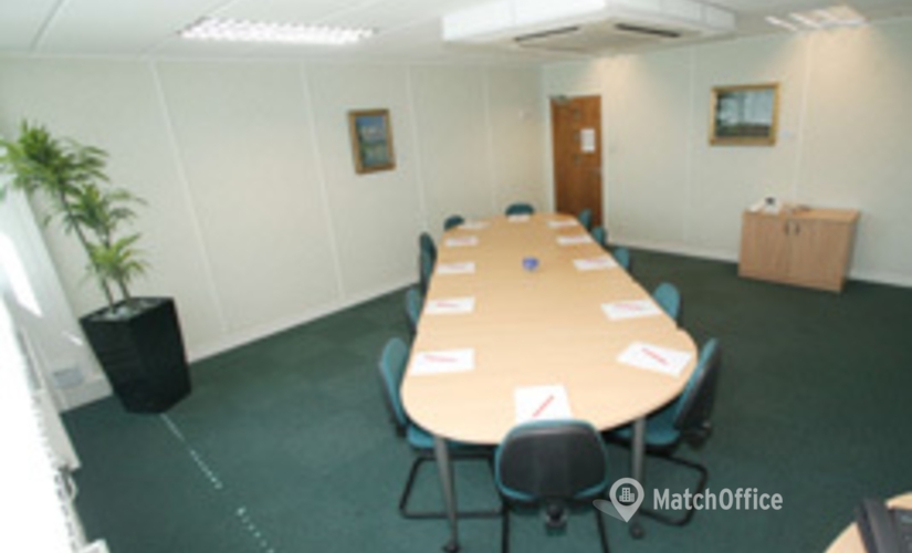 Meeting room hire in Altrincham, Stamford New Road, 38 m² - MatchOffice.co.uk