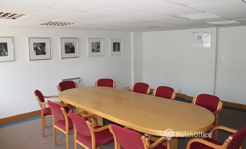 Meeting room for rent in West London, 5 Wadsworth Road, 50 m² - MatchOffice.co.uk