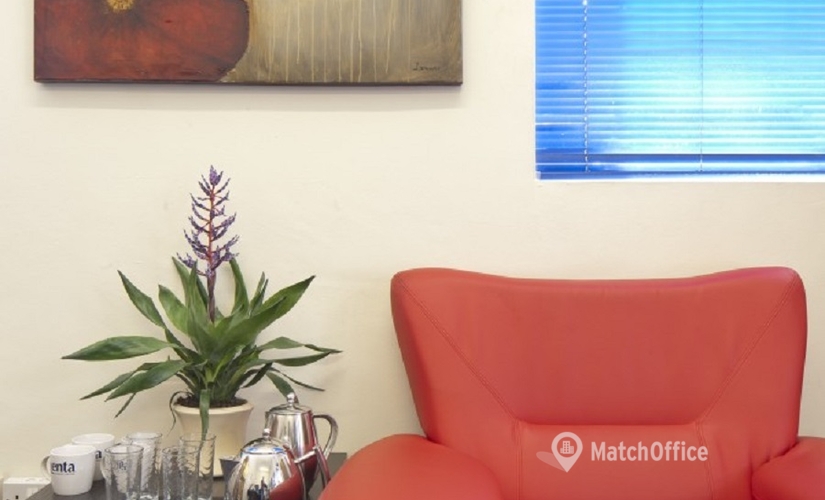 Business center in North London, Grove Business Centre. 560-568 High Road, 120 m² - MatchOffice.co.uk