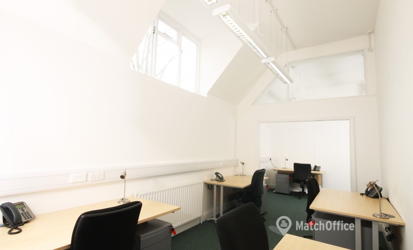 Business Centre in South London, Hyde Park House Business Centre, 80 m² - MatchOffice.co.uk