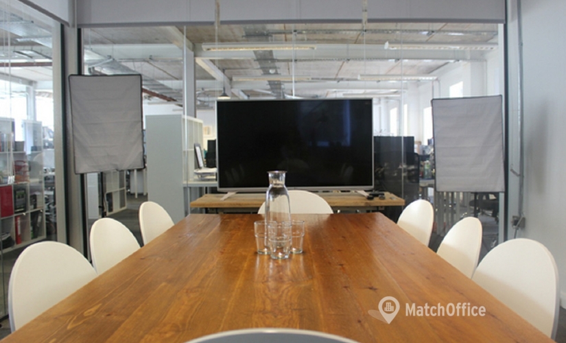  Meeting room for rent in Exeter, The Gallery, 18 m² - MatchOffice.co.uk