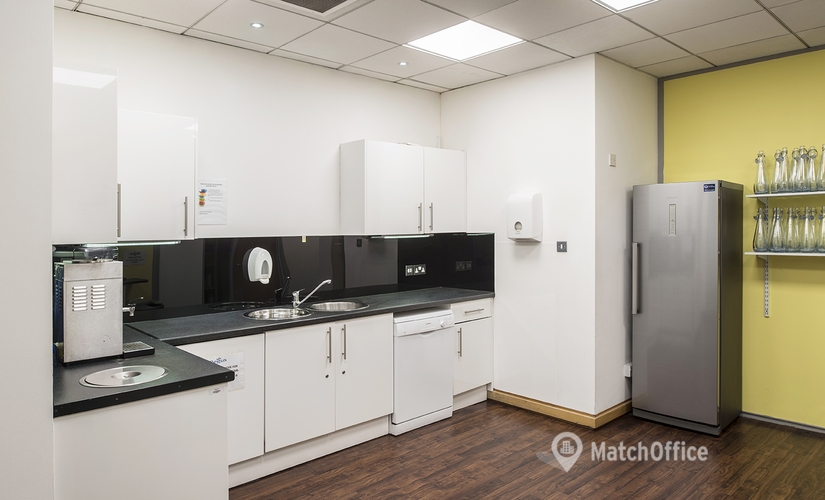 Coworkind spaces in Bristol, 2430 / 2440 The Quadrant, 50 m² - MatchOffice.co.uk